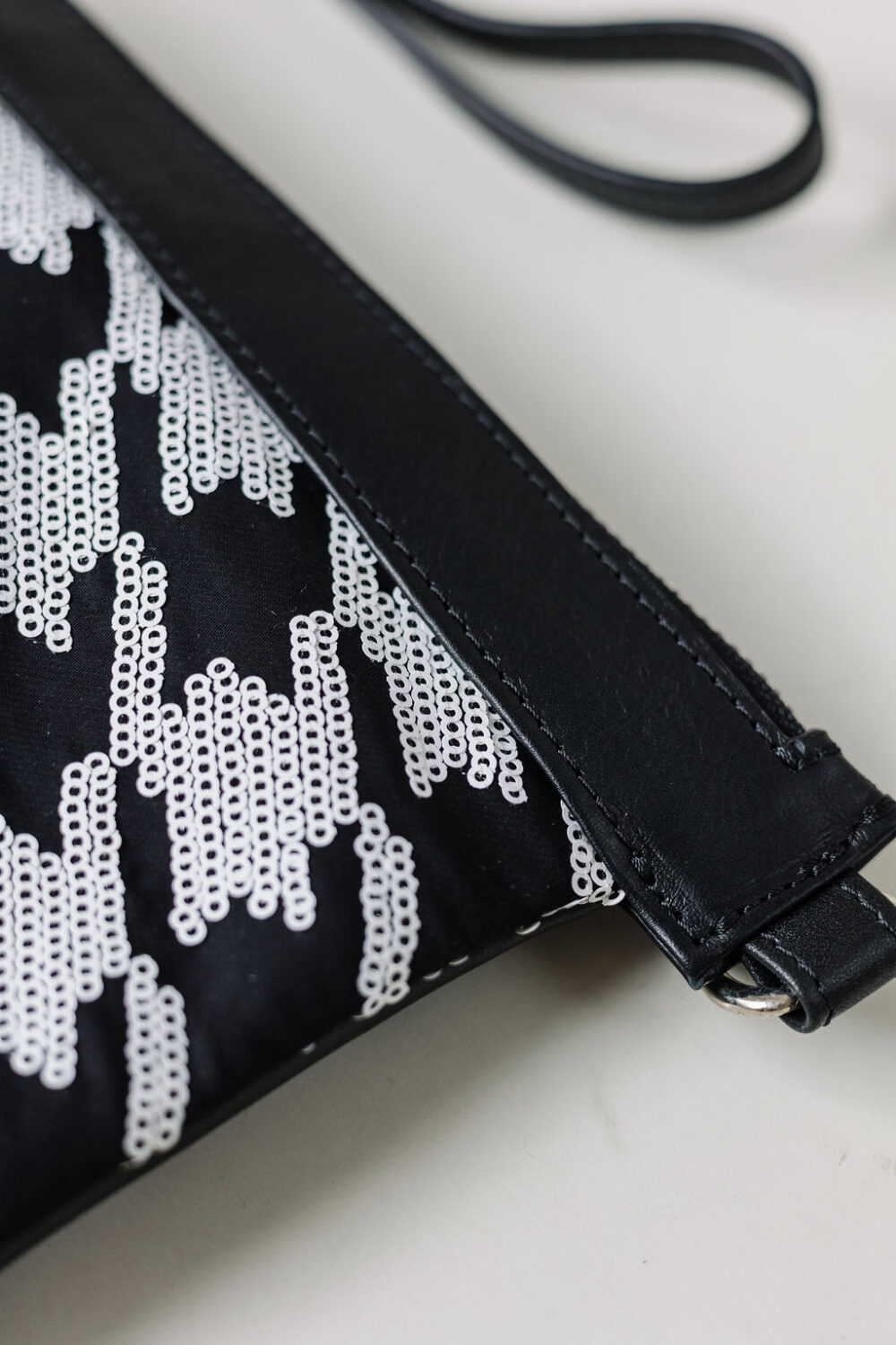 The Pouch | Houndstooth - Image 9