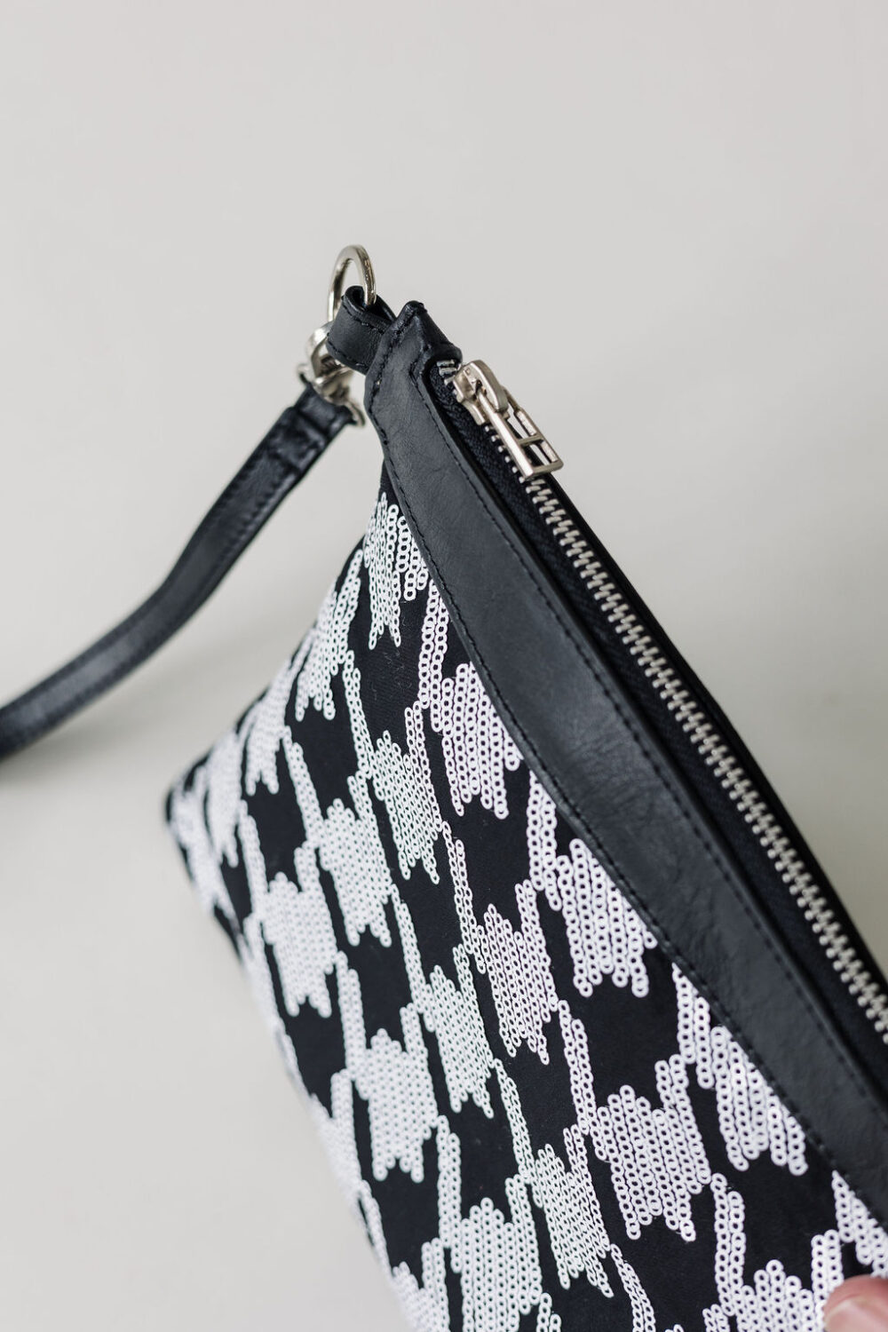 The Pouch | Houndstooth - Image 6